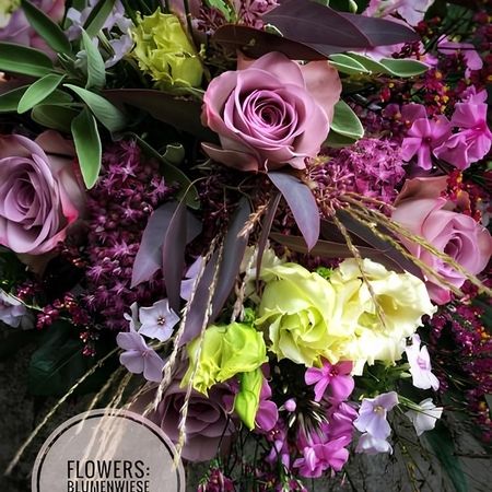 Blumenstrauß in fuchsia, rosa und gelb