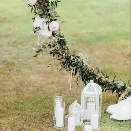 Hochzeitskranz als Fotokulisse für eine Hochzeit